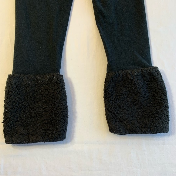 Girls size 4T black leggings with “fur” muff at the end of each leg winter - Picture 4 of 5